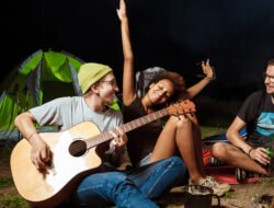 8 Trip Hindi Songs For Road Trip, You Should Consider Once For The Playlist!